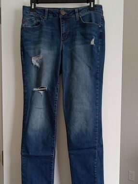 Jeans, Distressed, ankle length by 1822 Denim